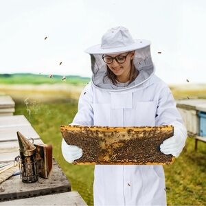 Bee Suit for Men Women XXL Beekeeping Suit with Gloves and Round Veil Hood White